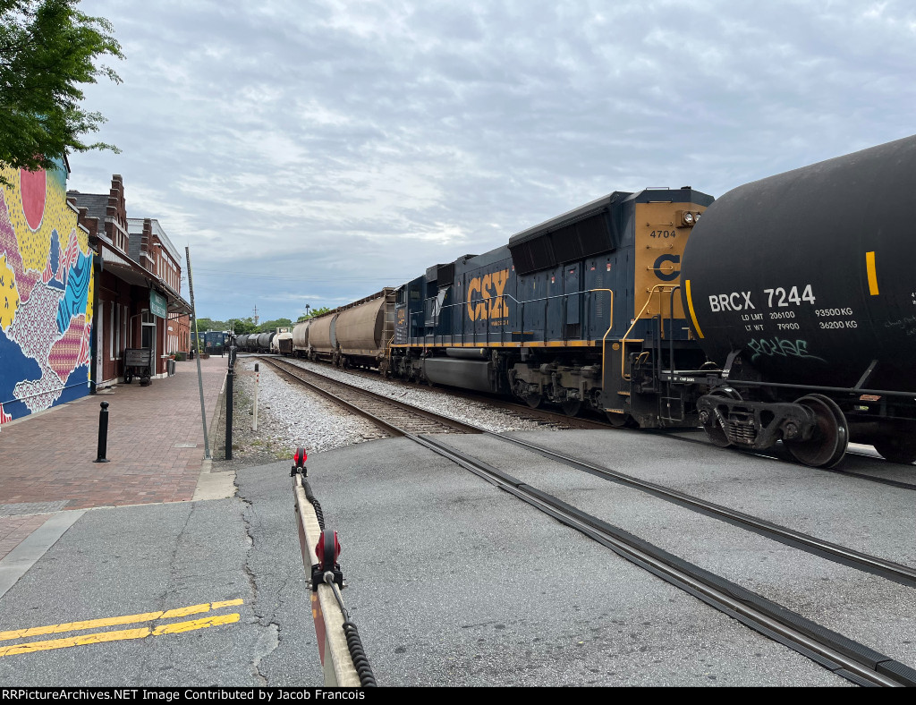 CSX 4704